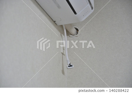 客廳空調更換、安裝和施工。 140288422