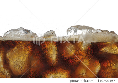 Image of a drink with ice - Cola Image of a drink with ice - Cola 140290367