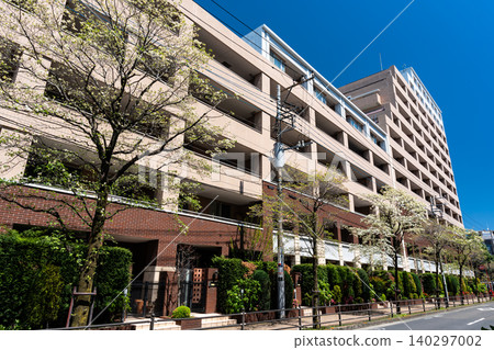 A stroll around Crescent Kunitachi and Diana Place, Kunitachi City, Tokyo A stroll around Crescent Kunitachi and Diana Place, Kunitachi City, Tokyo 140297002