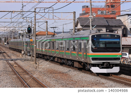E231系列車在高崎線上以長編隊運行_拍攝於2011年2月2日 140304986
