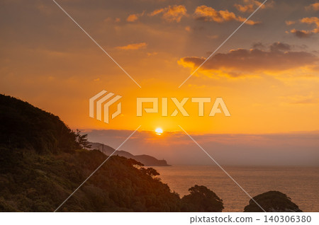 東海日落,傍晚景色,屋久島,眾神居住之地(冬季) 東海日落,傍晚景色,屋久島,眾神居住之地(冬季) 140306380