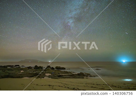 Milky Way starry landscape, sea turtle nesting grounds at Nagata Inakahama, Yakushima (winter) Milky Way starry landscape, sea turtle nesting grounds at Nagata Inakahama, Yakushima (winter) 140306756