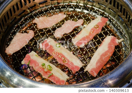 烤肉 烤肉 140309613