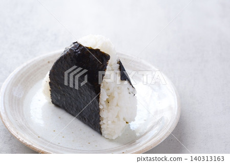 Onigiri - Delicious rice balls made with freshly cooked rice 140313163