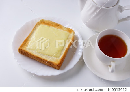 Melting cheese toast Melting cheese toast 140313612