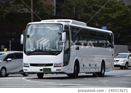 三菱 Fuso Aero Ace，白色 140313671