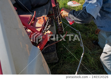 combine, combine harvester, rice harvesting 140314326