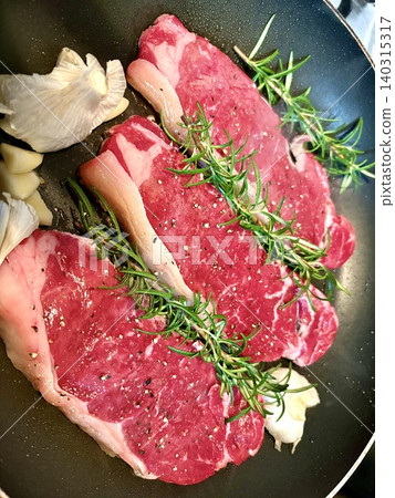 Delicious rosemary-roasted meat Delicious rosemary-roasted meat 140315317