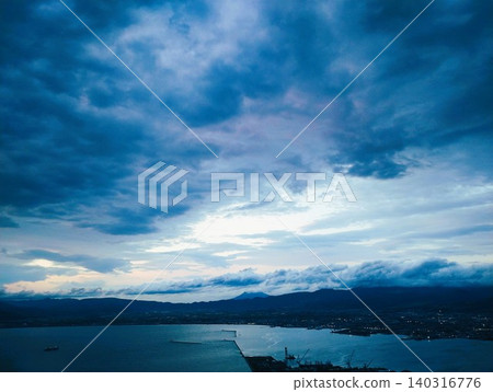 神秘的天空 神秘的天空 140316776