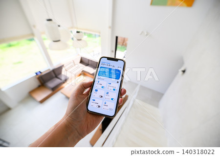 可透過智慧型手機控制的智慧家居 可透過智慧型手機控制的智慧家居 140318022