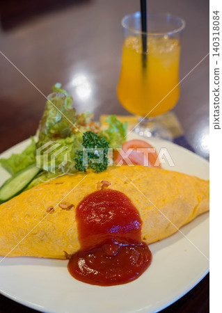 時尚煎蛋飯 時尚煎蛋飯 140318084