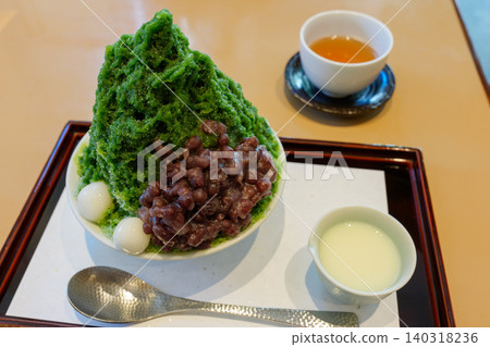 夏季日式甜點:宇治金時刨冰 夏季日式甜點:宇治金時刨冰 140318236