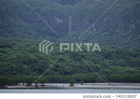 Okinawa Prefecture, Iriomote Island, Funauura Bay and Pinai-sara Falls Okinawa Prefecture, Iriomote Island, Funauura Bay and Pinai-sara Falls 140318887