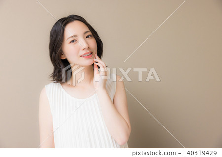 Beauty image of young women Beauty image of young women 140319429
