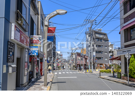 東京練馬區都市風光：江古田車站北口及日本大學街商店街 140322069
