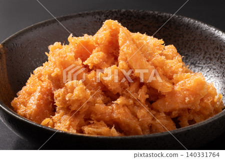 Salmon with mentaiko Salmon with mentaiko 140331764