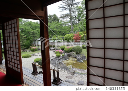 The scenery of Genkyu Rakurakuen Garden at Hikone Castle, one of the Eight Views of Lake Biwa, which is aiming for World Heritage status. The scenery of Genkyu Rakurakuen Garden at Hikone Castle, one of the Eight Views of Lake Biwa, which is aiming for World Heritage status. 140331855