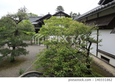 彥根城玄久樂樂園的景色,是琵琶湖八景之一,正在申請世界遺產地位。 彥根城玄久樂樂園的景色,是琵琶湖八景之一,正在申請世界遺產地位。 140331862