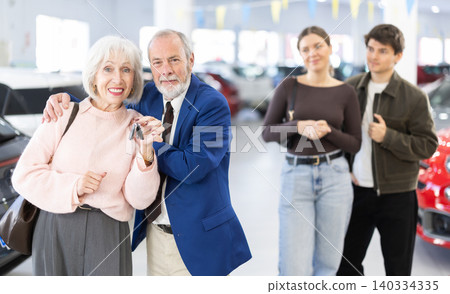 gave their elderly parents a new car 140334335