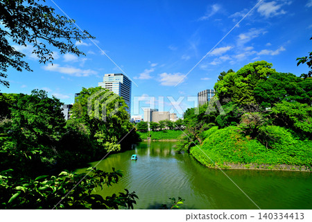 從東京田谷門橋上看到的牛賀淵及其周邊城鎮景觀 從東京田谷門橋上看到的牛賀淵及其周邊城鎮景觀 140334413