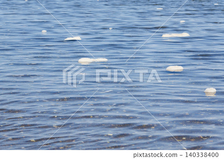 Spring scenery at the tip of the Notsuke Peninsula 140338400