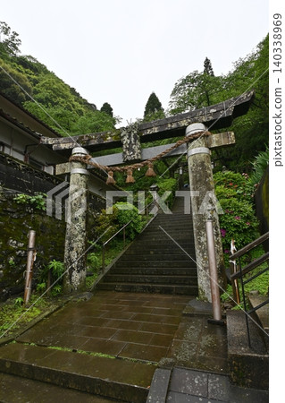 位於世界遺產地-崎津町的崎津諏訪神社。 位於世界遺產地-崎津町的崎津諏訪神社。 140338969