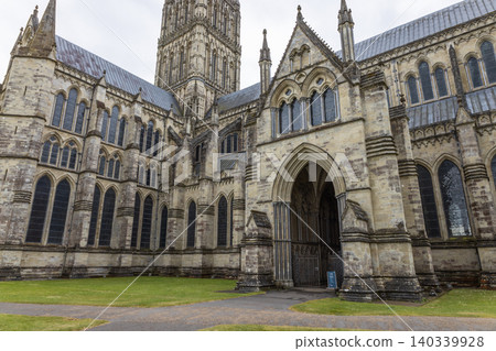 Salisbury Cathedral gothic architecture facade in England Salisbury Cathedral gothic architecture facade in England 140339928