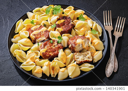 Shell Pasta And Meat Patties on a Plate Shell Pasta And Meat Patties on a Plate 140341901