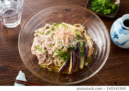 Refreshing pork shabu-shabu somen noodles Refreshing pork shabu-shabu somen noodles 140342900