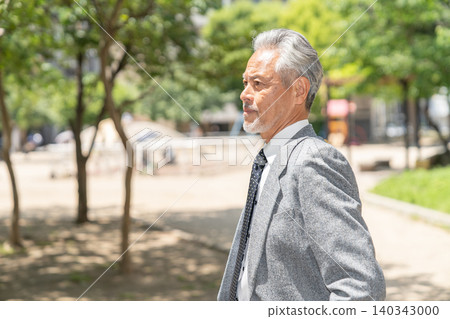 Senior male business Senior male business 140343000