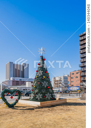 從靜岡縣沼津市JR沼津站前看到的景色 從靜岡縣沼津市JR沼津站前看到的景色 140344048
