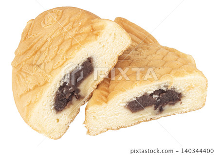 taiyaki with red bean paste isolated on white background taiyaki with red bean paste isolated on white background 140344400