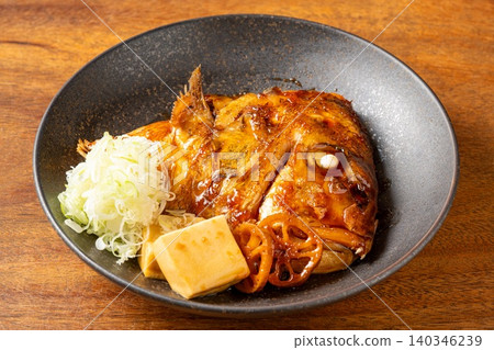 Braised sea bream: A Japanese-style simmered dish that lets you savor the delicious flavor of sea bream. Braised sea bream: A Japanese-style simmered dish that lets you savor the delicious flavor of sea bream. 140346239