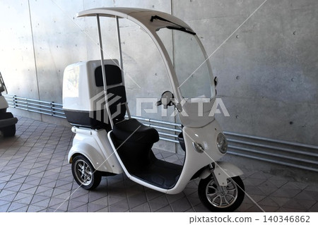 3-wheeled electric motorcycle 3-wheeled electric motorcycle 140346862