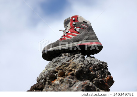 Quality women's mountain boots. Rock climbing. Quality women's mountain boots. Rock climbing. 140349791