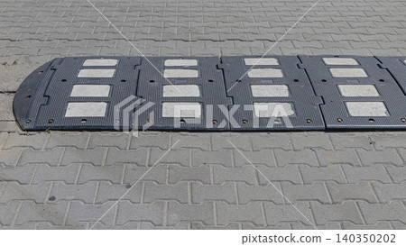 Plastic Speed Bump 140350202