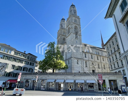 [Switzerland] Grossmünster in the old town of Zurich 140350705