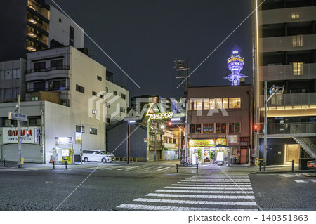 Osaka night view: Shinsekai, Ebisuhigashi intersection, Osaka City, Osaka Prefecture Osaka night view: Shinsekai, Ebisuhigashi intersection, Osaka City, Osaka Prefecture 140351863