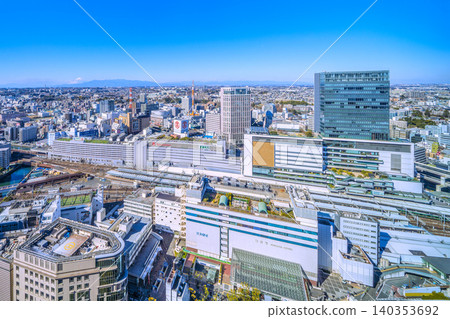 日本橫濱城市景觀,可欣賞富士山、橫濱站、JR橫濱塔等景色。 日本橫濱城市景觀,可欣賞富士山、橫濱站、JR橫濱塔等景色。 140353692