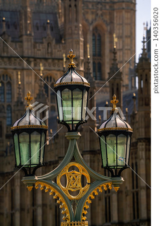 A vintage gas lamp style lantern on the Westminster bridge A vintage gas lamp style lantern on the Westminster bridge 140356020
