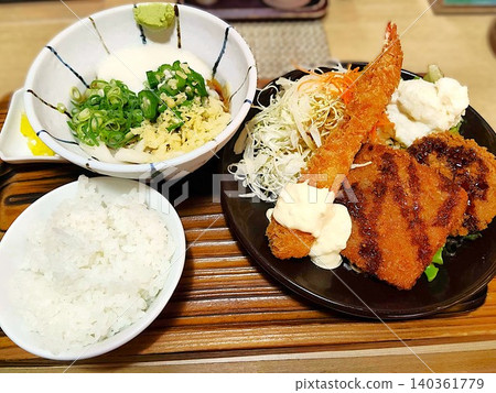 炸蝦烏龍麵套餐 炸蝦烏龍麵套餐 140361779