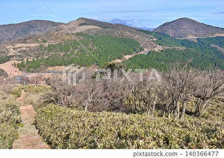 The Izu Ridge Trail on the Izu Peninsula: A view from the high ground of Kazehaya Pass, showing Mt. Fuji, Misoudai, and Tamashiiyama. The Izu Ridge Trail on the Izu Peninsula: A view from the high ground of Kazehaya Pass, showing Mt. Fuji, Misoudai, and Tamashiiyama. 140366477