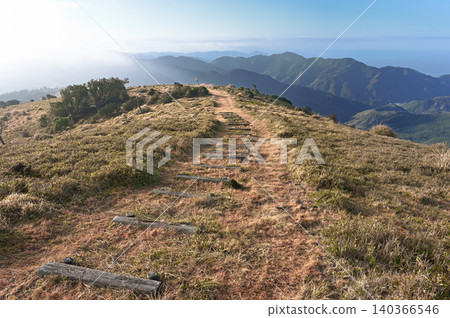 伊豆半島山脊步道:玉之山、宇久須峠、草脊步道及笠淵山觀景點 伊豆半島山脊步道:玉之山、宇久須峠、草脊步道及笠淵山觀景點 140366546
