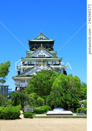 Fresh green Osaka Castle castle tower Fresh green Osaka Castle castle tower 140366573