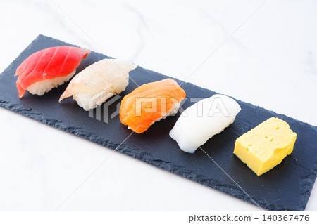 握壽司-用新鮮食材製作的美味握壽司 握壽司-用新鮮食材製作的美味握壽司 140367476