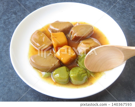 Nursing care food with a soft mousse that can be crushed with the tongue 140367593