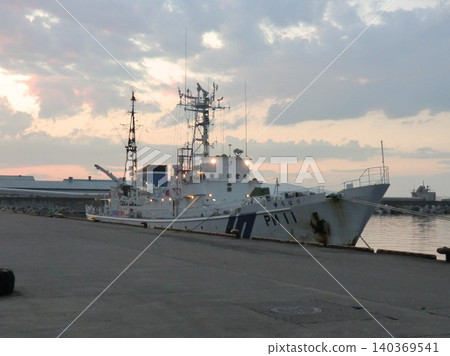 網走海岸警衛隊巡邏艇夕張號，傍晚景色 140369541