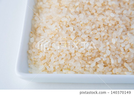 Partially polished Tsuyahime rice Partially polished Tsuyahime rice 140370149