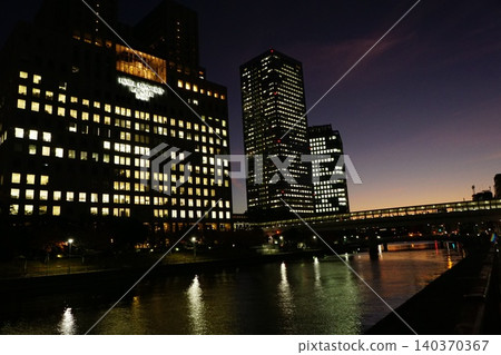 大阪商業園晚上景觀 大阪商業園晚上景觀 140370367
