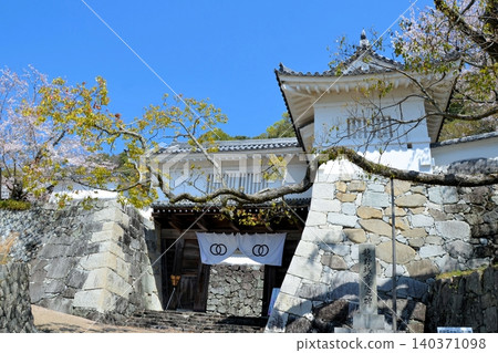 Tatsuno Castle Buried Gate Tatsuno Castle Buried Gate 140371098